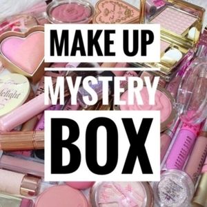 Surprise Makeup Bundle 💄